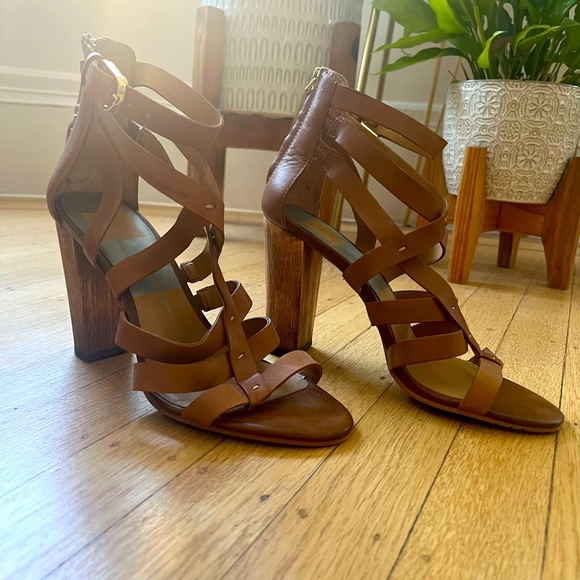 Dolce Vita brown strappy heels / sandals  size 7 - Picture 2 of 5